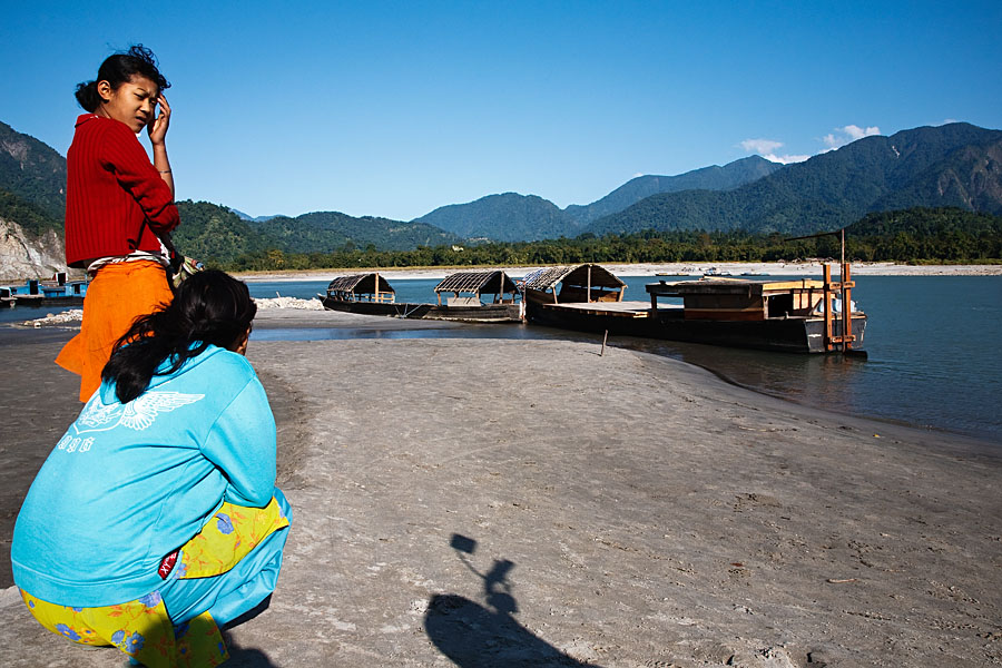  Waiting to cross the Siang river